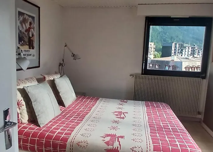 Two Bedroom Apartment, Hypercenter, Terrace Mont Blanc, Parking * Chamonix