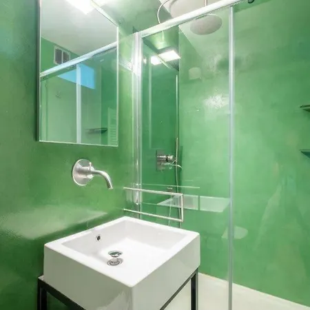 Апартаменты Two Bedroom Apartment, Hypercenter, Terrace Mont Blanc, Parking